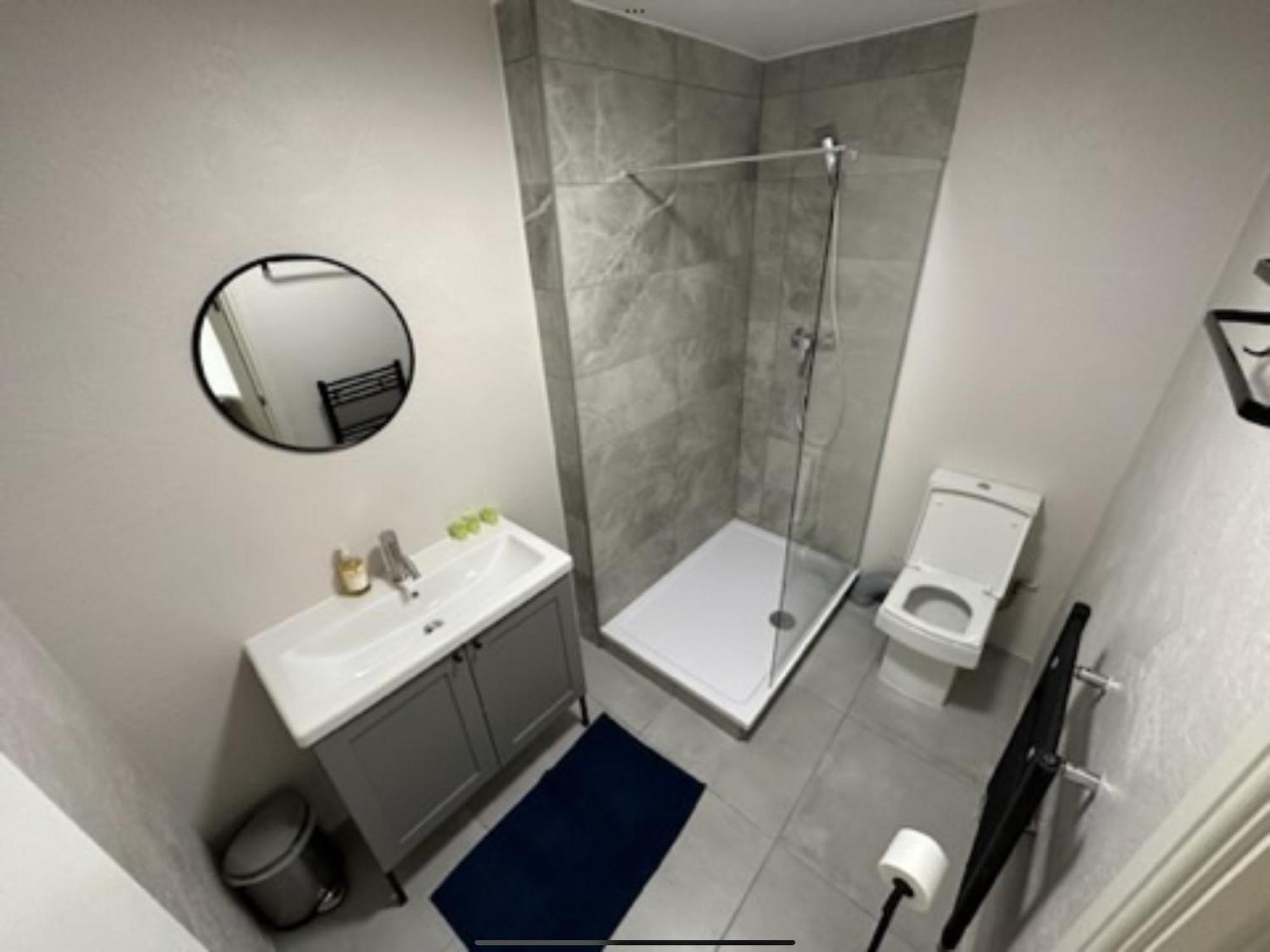 Double Bedroom With Private En-Suite London Exterior foto